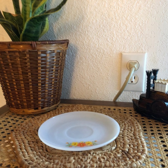 Vintage Fire King Anchor Hocking Orange and Yellow Daisy Milk Glass Saucer - Picture 5 of 9